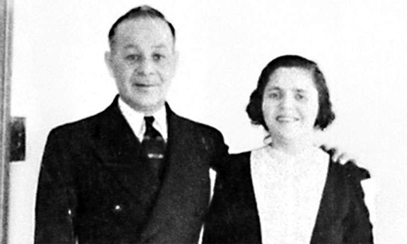 Изадор и Роза Блюмкины на семейном фото 1939-го