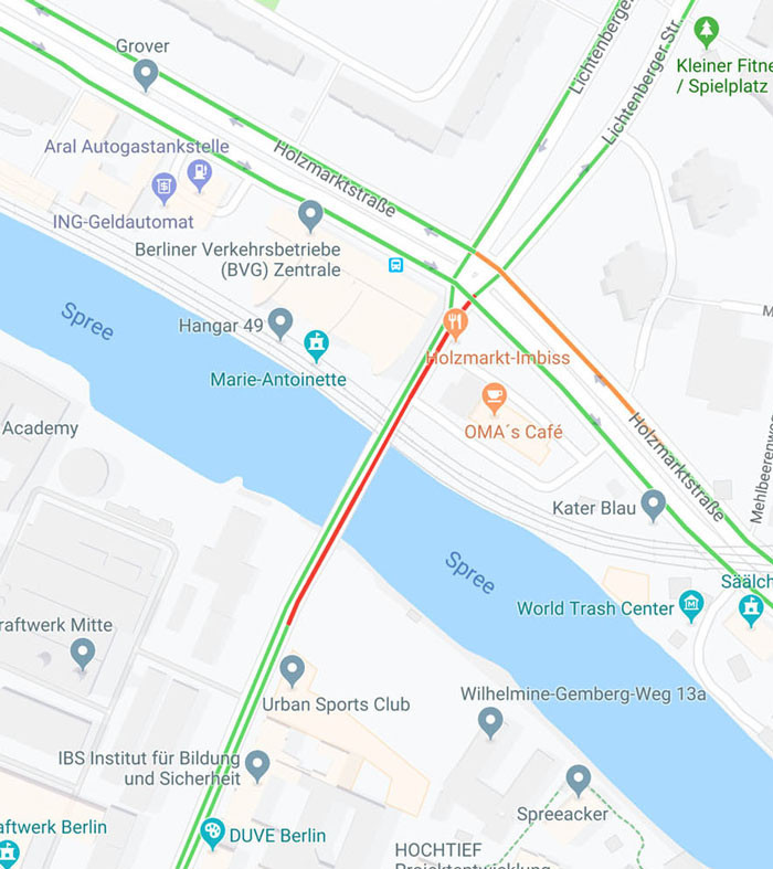 99 включенных смартфонов передают информацию на Google Maps о своем местонахождении