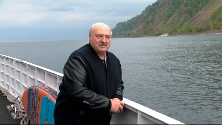 Лукашенко на озере Байкал